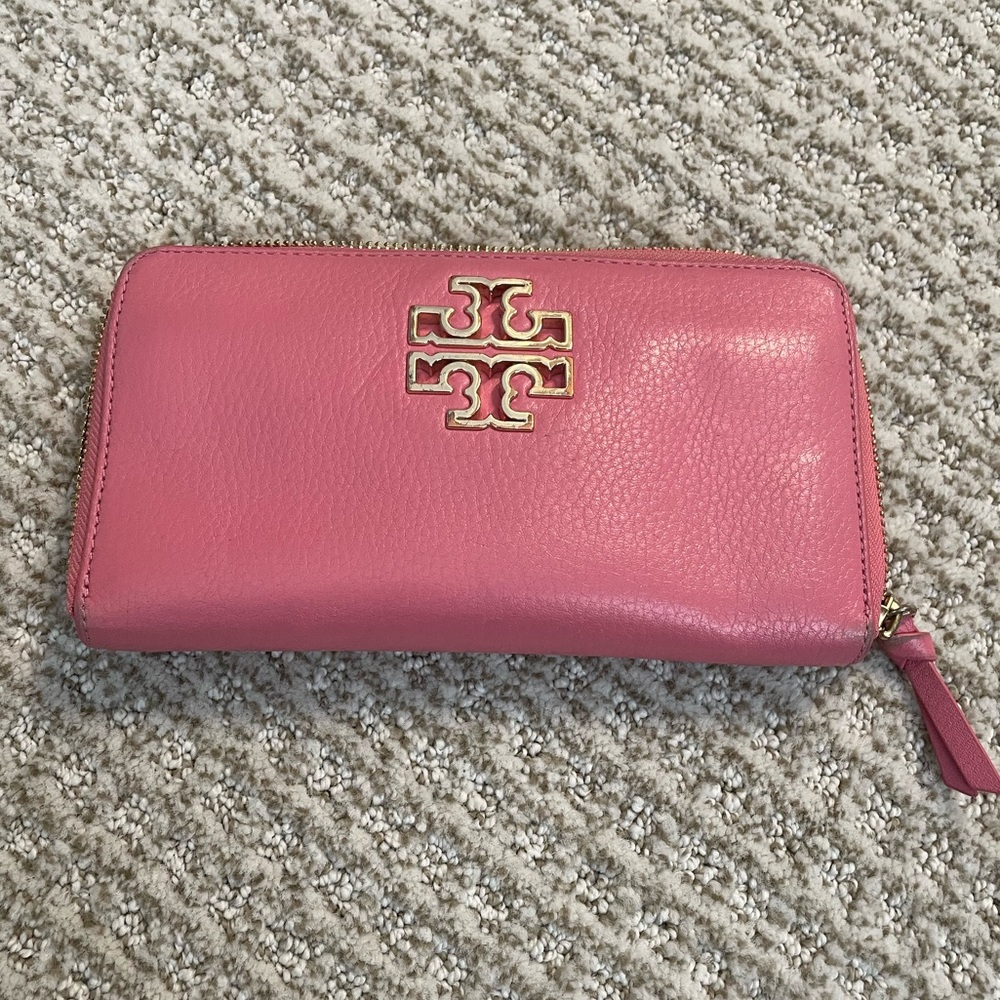Tory Burch wallet